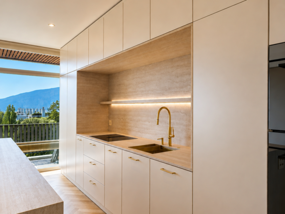 One-of-a-kind 3 bedroom unit overlooking Geneva